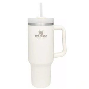 NWT Stanley 40 oz. Adventure Quencher Tumbler- Cream